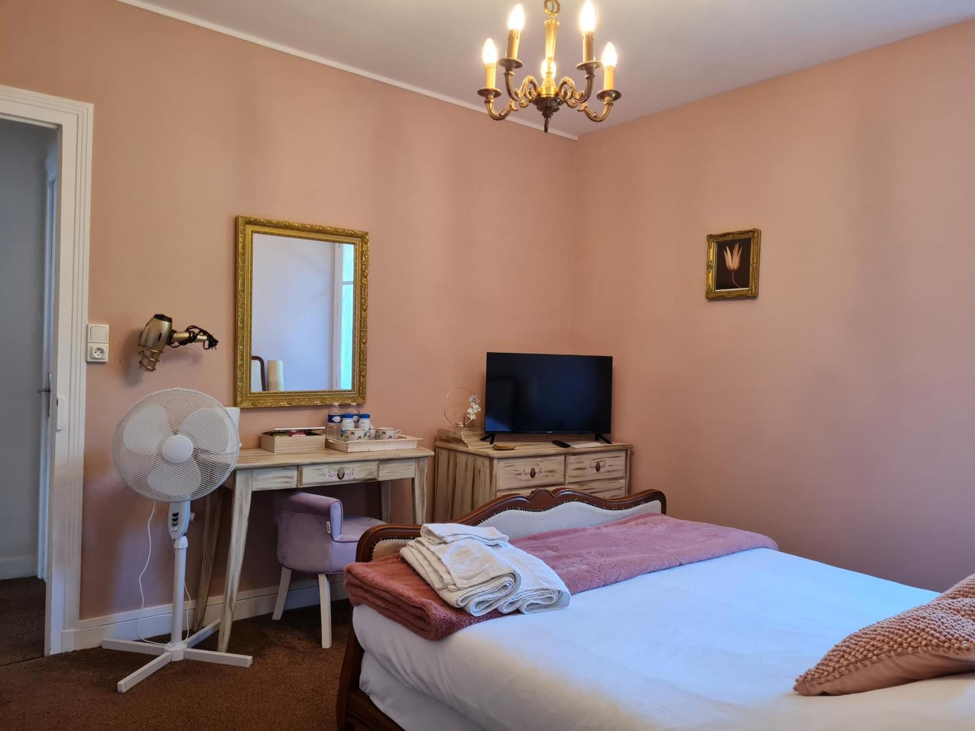 Fleur De Lys Bed & Breakfast Ansac-sur-Vienne ภายนอก รูปภาพ