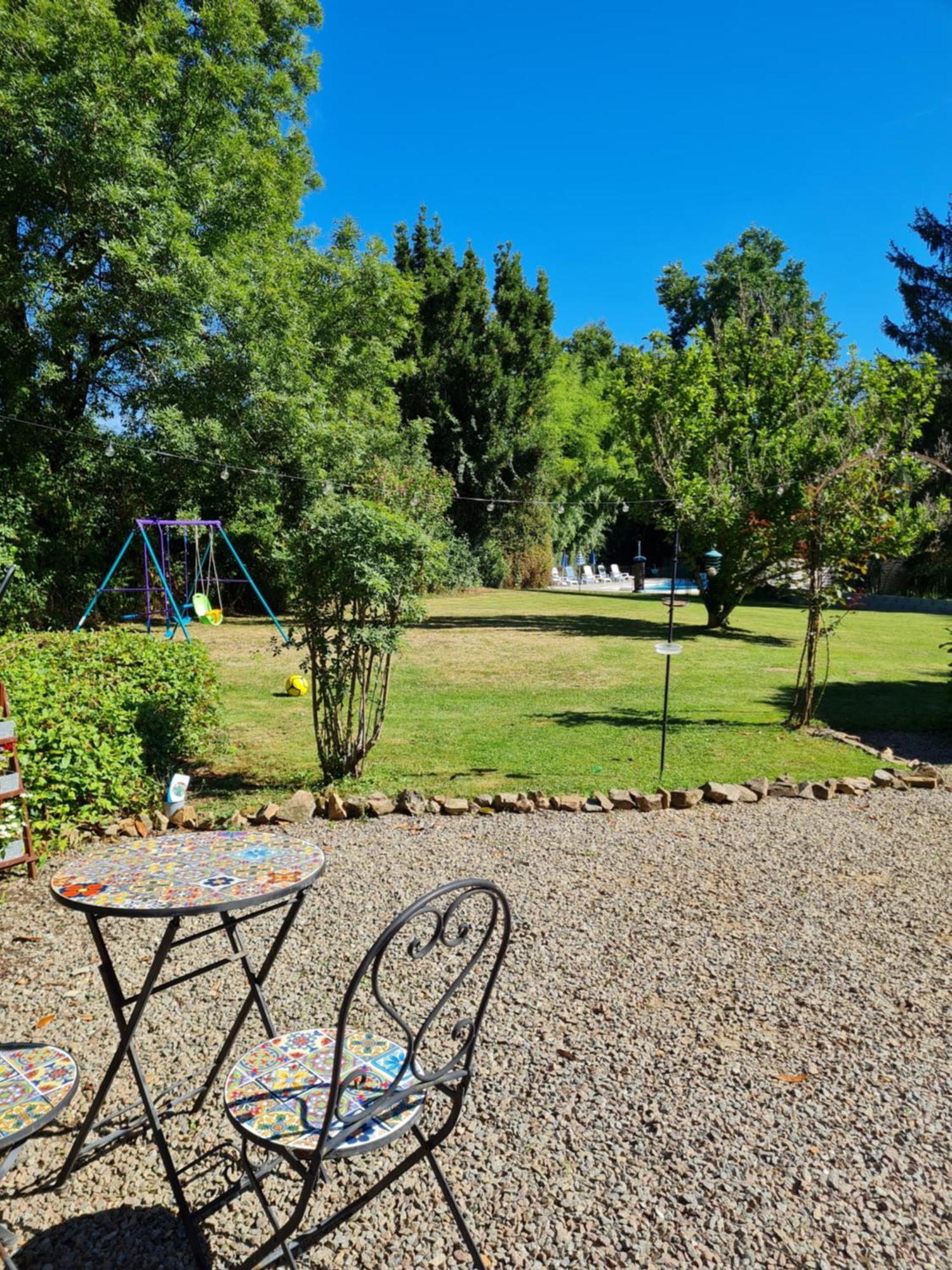 Fleur De Lys Bed & Breakfast Ansac-sur-Vienne ภายนอก รูปภาพ